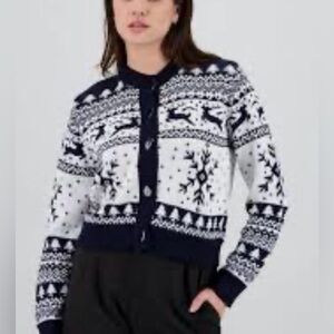 Blue and White Patterned Women's Sweater 🎄🪅